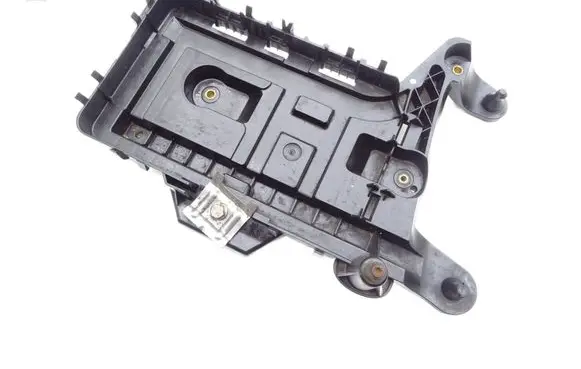 Volkswagen Scirocco Battery box tray 1K0915333H