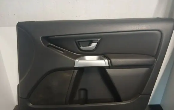 Volvo XC90 Front door card panel trim 1132325 1341922 39995421