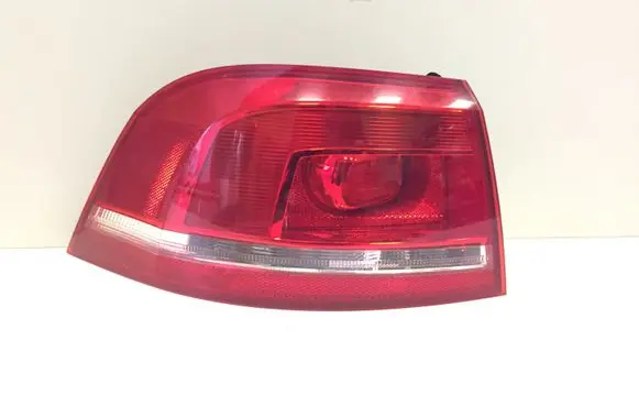 Volkswagen PASSAT B7 Rear/tail lights 3AF945095C 605001LI