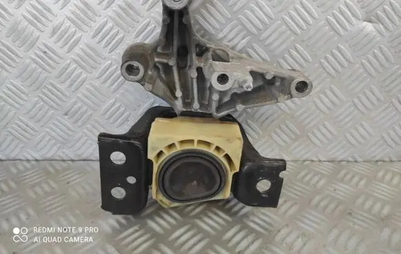 Mercedes-Benz Citan W415 Engine mount bracket 112848753R