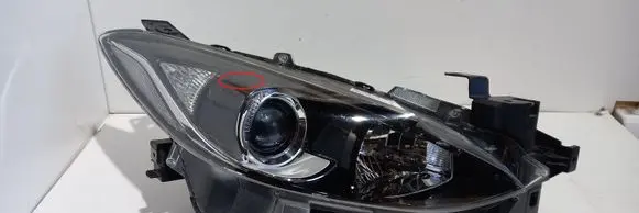 Mazda 3 II Headlight/headlamp B45A51030 27013752