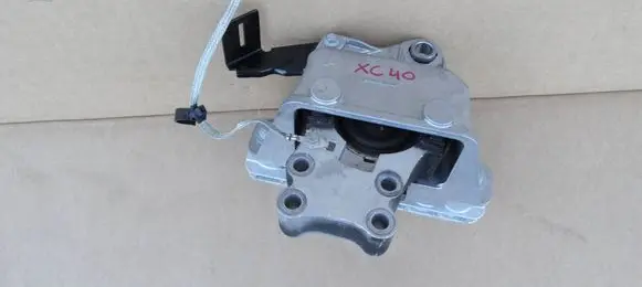Volvo XC40 Engine mount vacuum valve 32298325 P112D 230950624