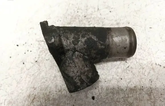 Opel Astra J Engine coolant pipe/hose 