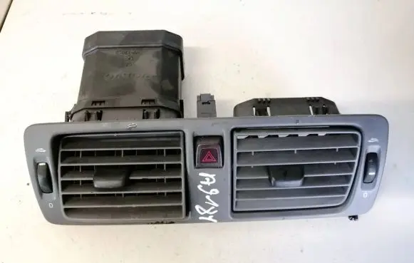 Volvo V50 Dash center air vent grill y011450