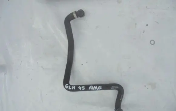 Mercedes-Benz GLA W156 Engine coolant pipe/hose A1768300096