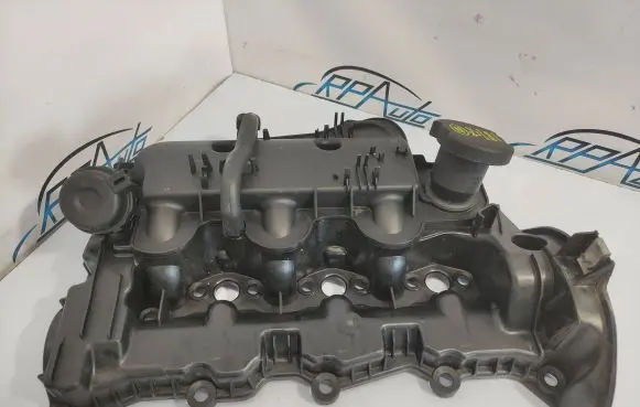 Land Rover Discovery 3 - LR3 Rocker cam cover 4S7Q9424H U611A