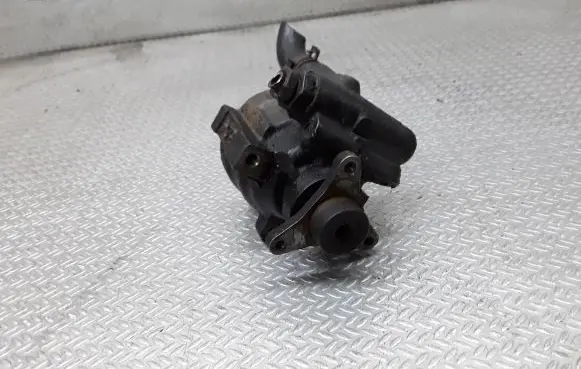 Renault Espace - Grand espace IV Power steering pump 26053845