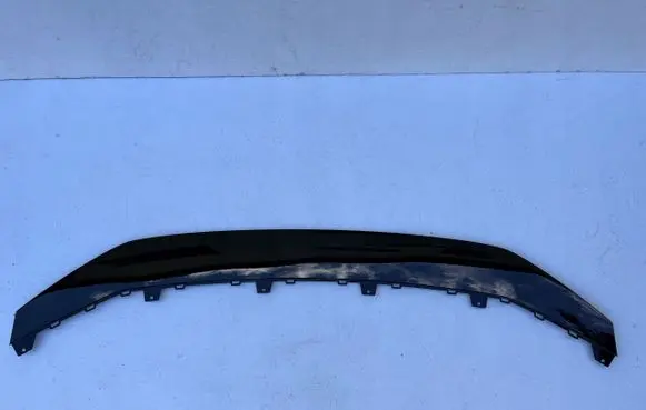 Audi RS6 C8 Front bumper lip 4K8807717A