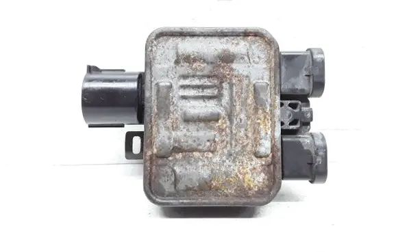 Coolant fan relay