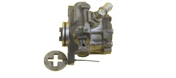 Mitsubishi Canter Power steering pump 504371397 4P10