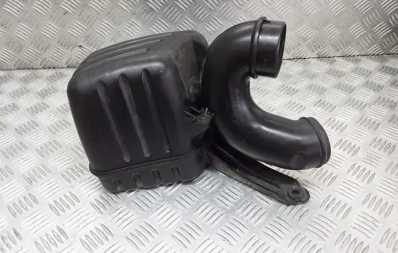 Chevrolet Epica Intake resonator 