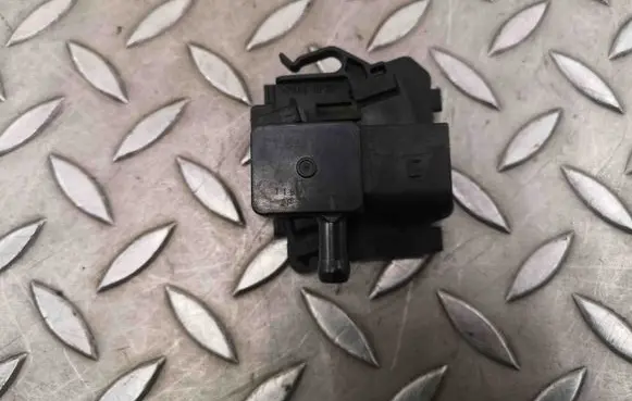 BMW 3 F30 F35 F31 Exhaust gas pressure sensor 7805152