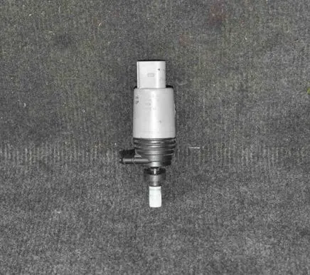 BMW 1 E81 E87 Windscreen/windshield washer pump 6934159