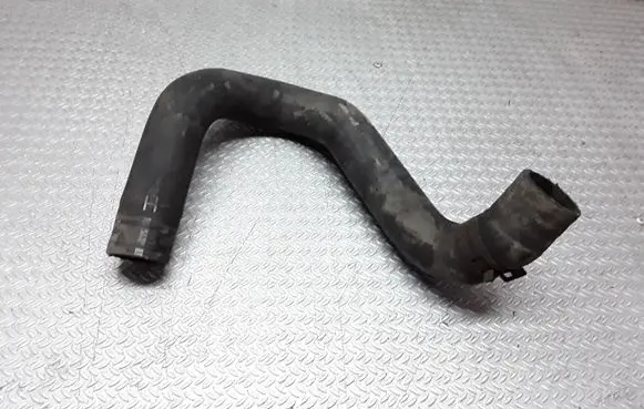 Toyota Auris 150 Engine coolant pipe/hose