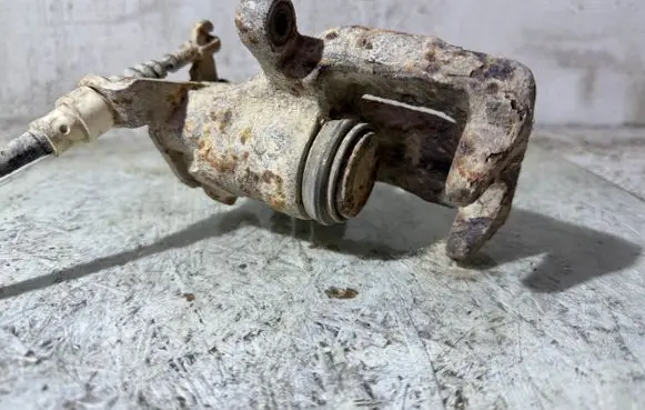 Volvo S40, V40 Rear brake caliper