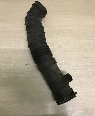 Peugeot 4007 Air intake hose/pipe