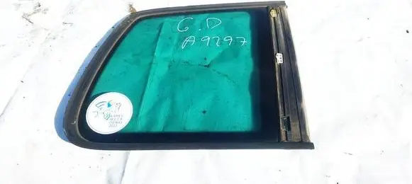 Volkswagen Touran I Rear side window 1T0845042