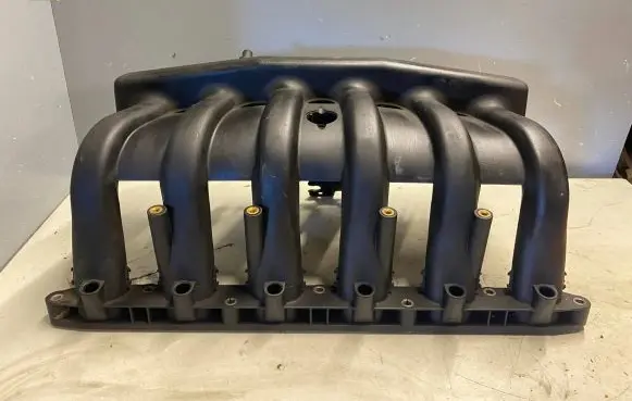 BMW 5 E39 Intake manifold 1427618 PA66GF35 2900301819