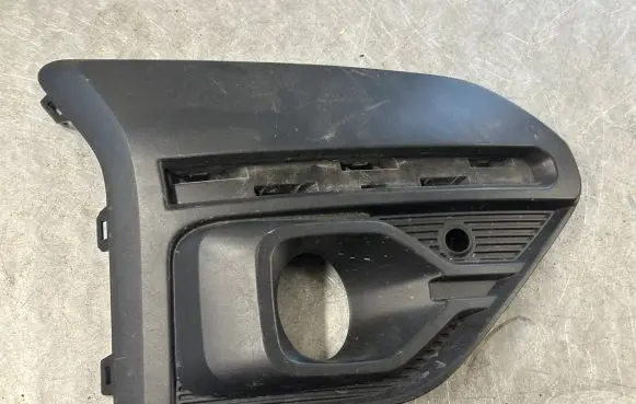 Dacia Sandero III Front bumper lower grill 261A23449R
