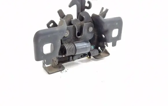 Engine bonnet/hood lock/catch