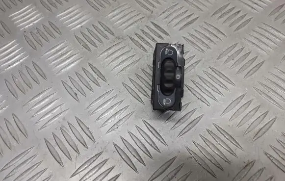 Renault Modus Light relay 8200379685