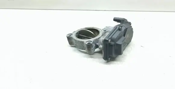 BMW X3 F25 Throttle valve 7810752 13547810752
