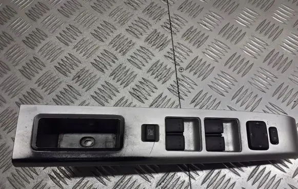 Mazda 5 Front door window switch trim CC65684L6C