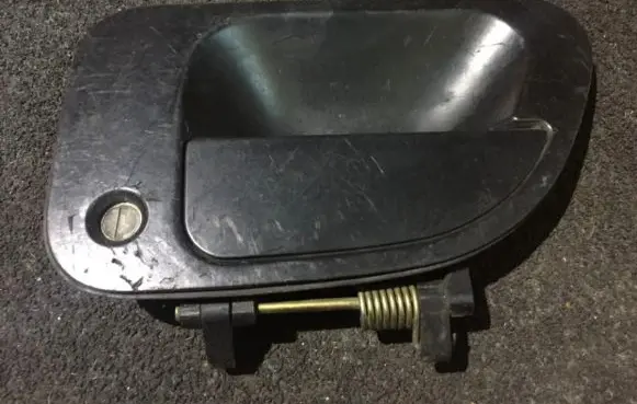 Mitsubishi Space Gear Front door exterior handle mb927589