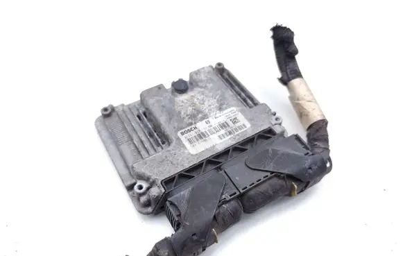 Iveco Daily 35.8 - 9 Engine control unit/module 504121602 0281012193
