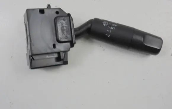 Mazda 323 F Wiper switch 17D682