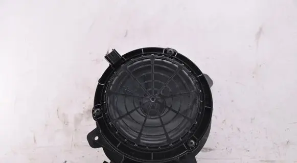 Opel Mokka B Front door speaker 9826326080