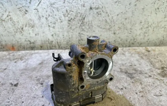 Nissan Qashqai J12 Throttle valve A2821410200 DK0044