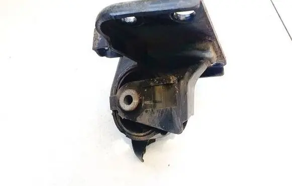 Toyota Auris 150 Engine mount bracket 