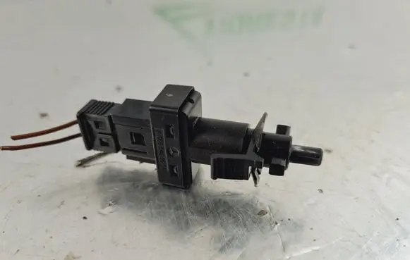 Mercedes-Benz Vito Viano W447 Clutch pedal sensor A0065451014