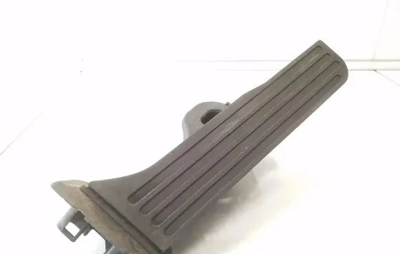 Skoda Octavia Mk2 (1Z) Accelerator throttle pedal 1K1721503AC