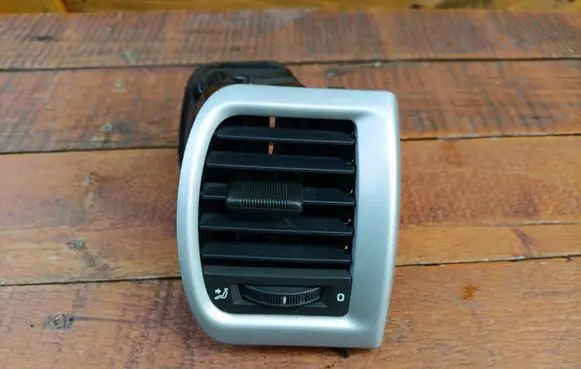 Skoda Fabia Mk2 (5J) Dashboard side air vent grill/cover trim 5J0819702