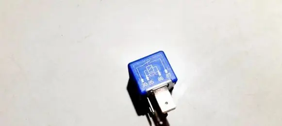Volkswagen PASSAT B3 Other relay 857951253 899663