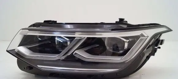 Volkswagen Tiguan Headlight/headlamp
