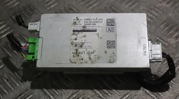 Honda CR-V Antenna control unit 