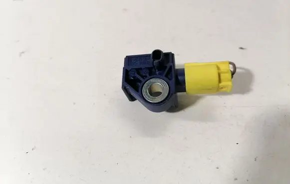 Mercedes-Benz E W212 Airbag deployment crash/impact sensor A2128204926