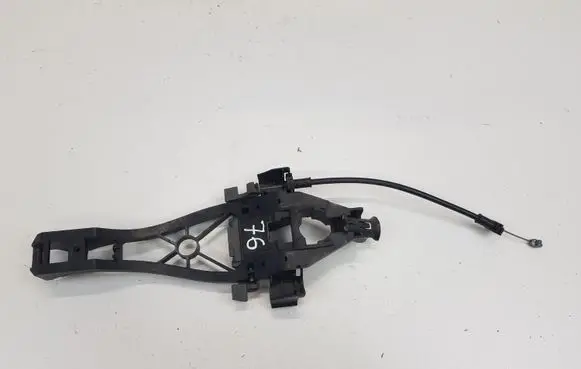 Rear door exterior handle/bracket