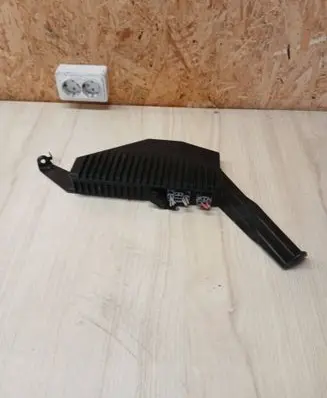Volvo S80 Sound amplifier 8673135 03W15