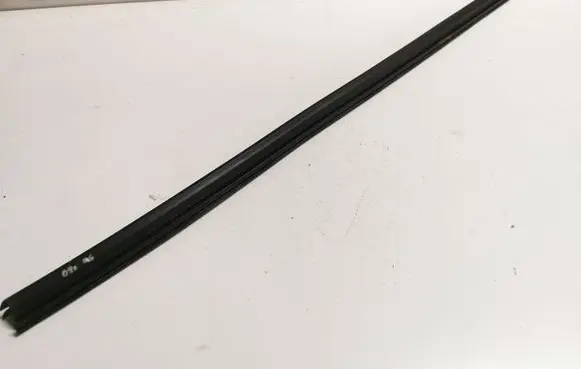 Audi Q5 SQ5 Rubber seal front coupe door 80A837479
