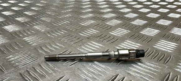 Mercedes-Benz E W212 Glow plug A6429050300