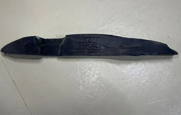 Chevrolet Captiva Fender foam support/seal 96624420