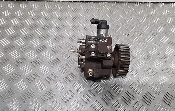 Citroen C5 Fuel injection high pressure pump 0445010102 9683703780