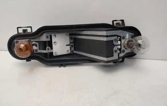 Renault Scenic III - Grand scenic III Tail light bulb cover holder 89089199