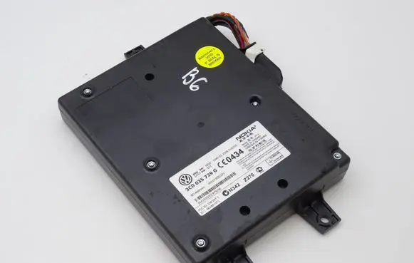 Volkswagen PASSAT B6 Bluetooth control unit module 3C0035729G