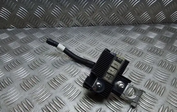 Lexus RX 450H Battery relay fuse 