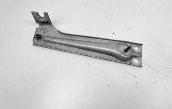 Audi A2 Fender mounting bracket 8Z0805457A